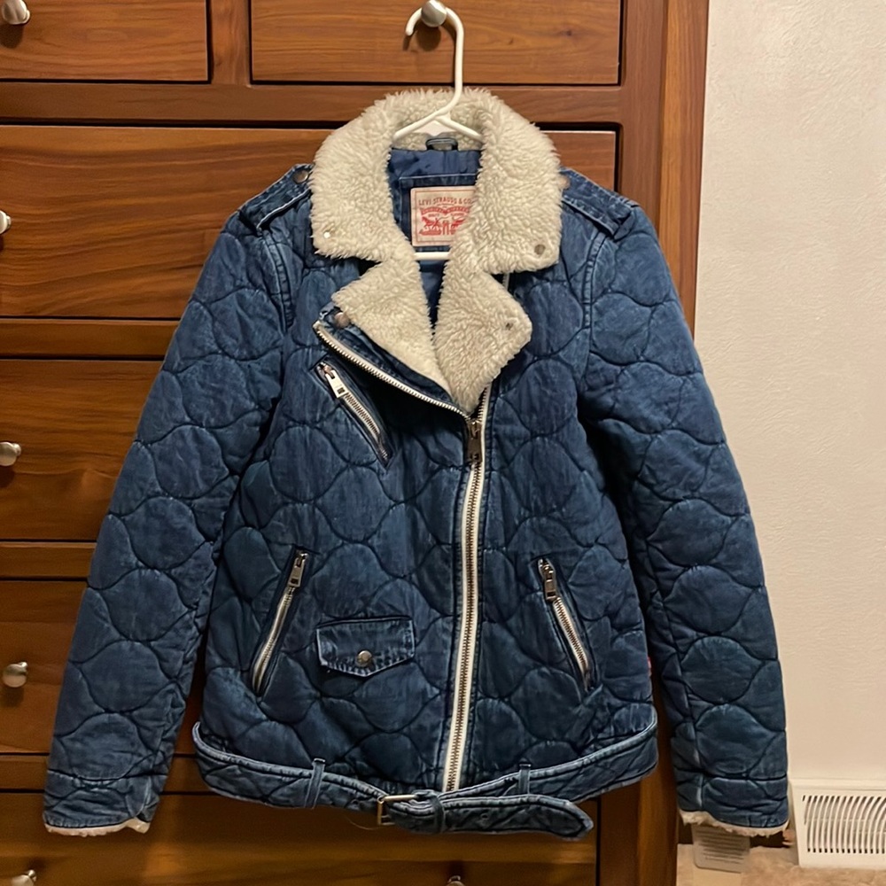 NWT LEVIS QUILTED DENIM JACKET
